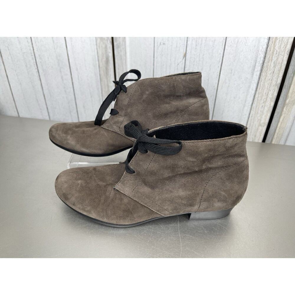 Munro Shoes Womens 8 Chukka Brown Suede Round Toe Lace Up Casual Comfort